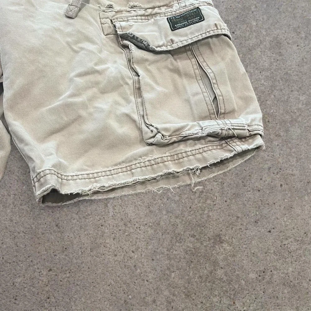 2000s Y2K Aeropostale Tan Cargo Shorts Men's 27 Skater Grunge Gorpcore